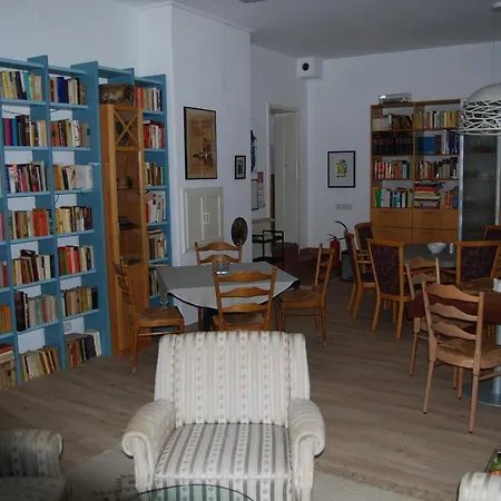 Apartment Kuenstler Der Region Апартаменты *
