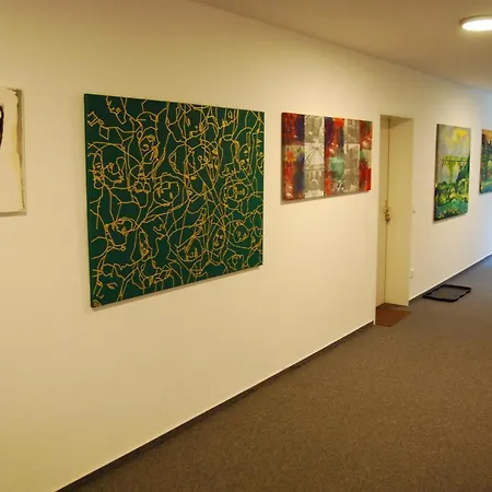 Apartment Kuenstler Der Region